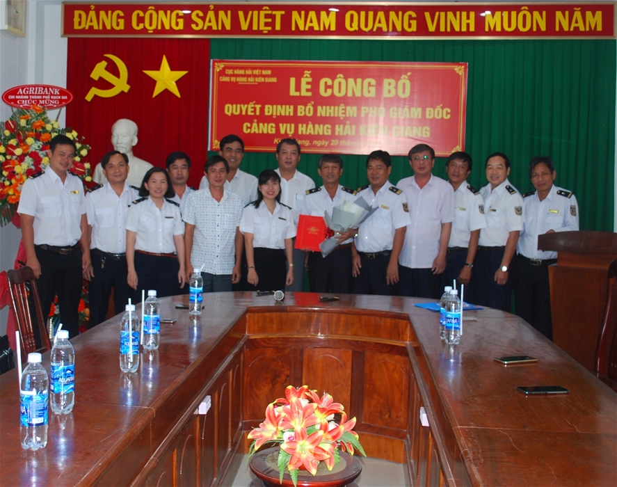 Phó Giám đốc